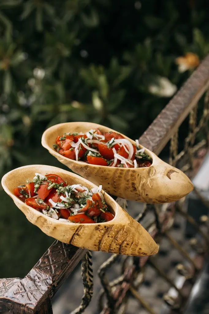 Салатница из бамбука